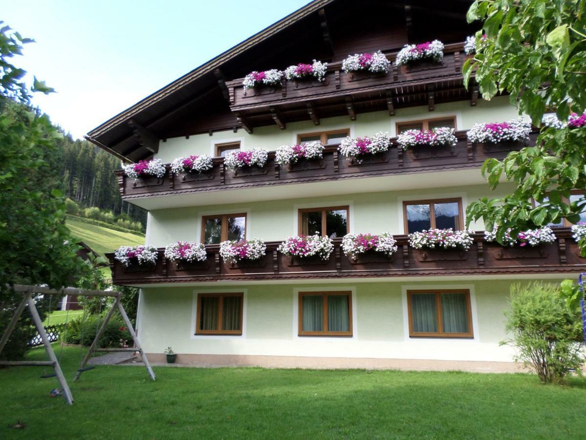 Gaestehaus Huber Fruehstueckspension Schladming Esterno foto